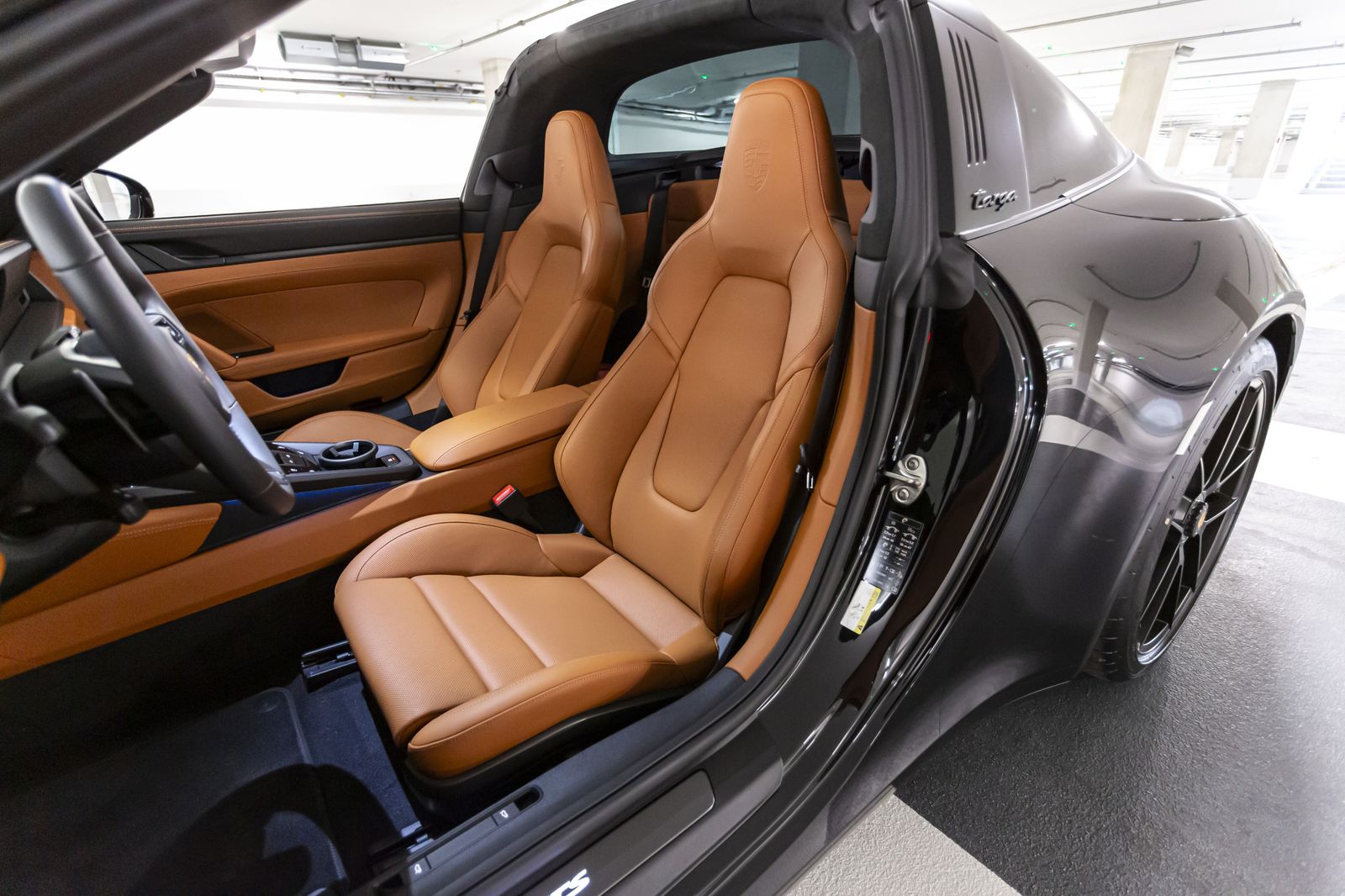 Porsche 911 Targa 4GTS - Samsaru's Car Outlet
