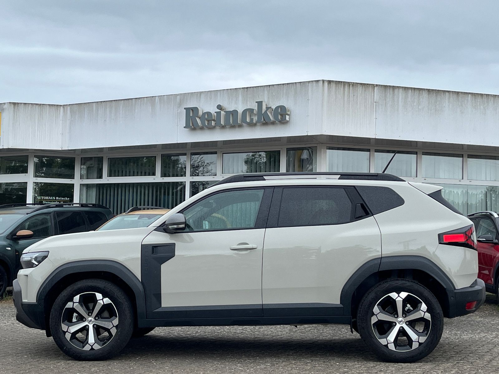 Dacia Duster 140 Mild Hybrid Automatik - Samsaru's Car Outlet