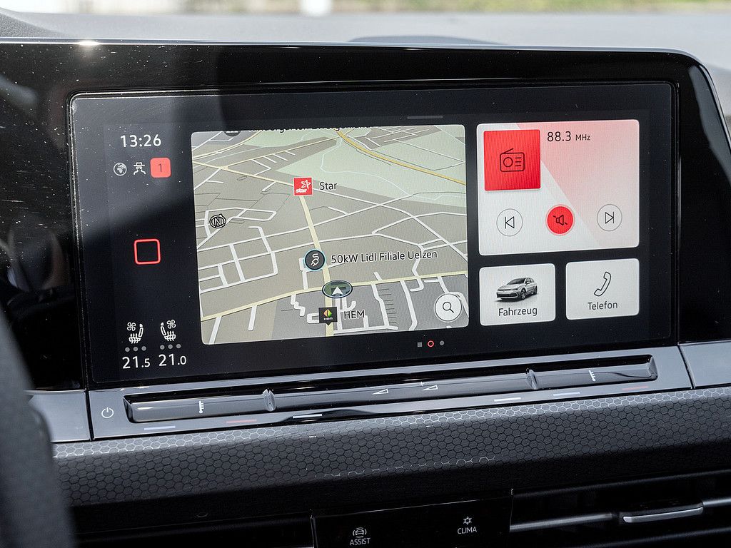 Volkswagen Golf VIII GTI DSG PANO HUD MATRIX H/K DCC ACC