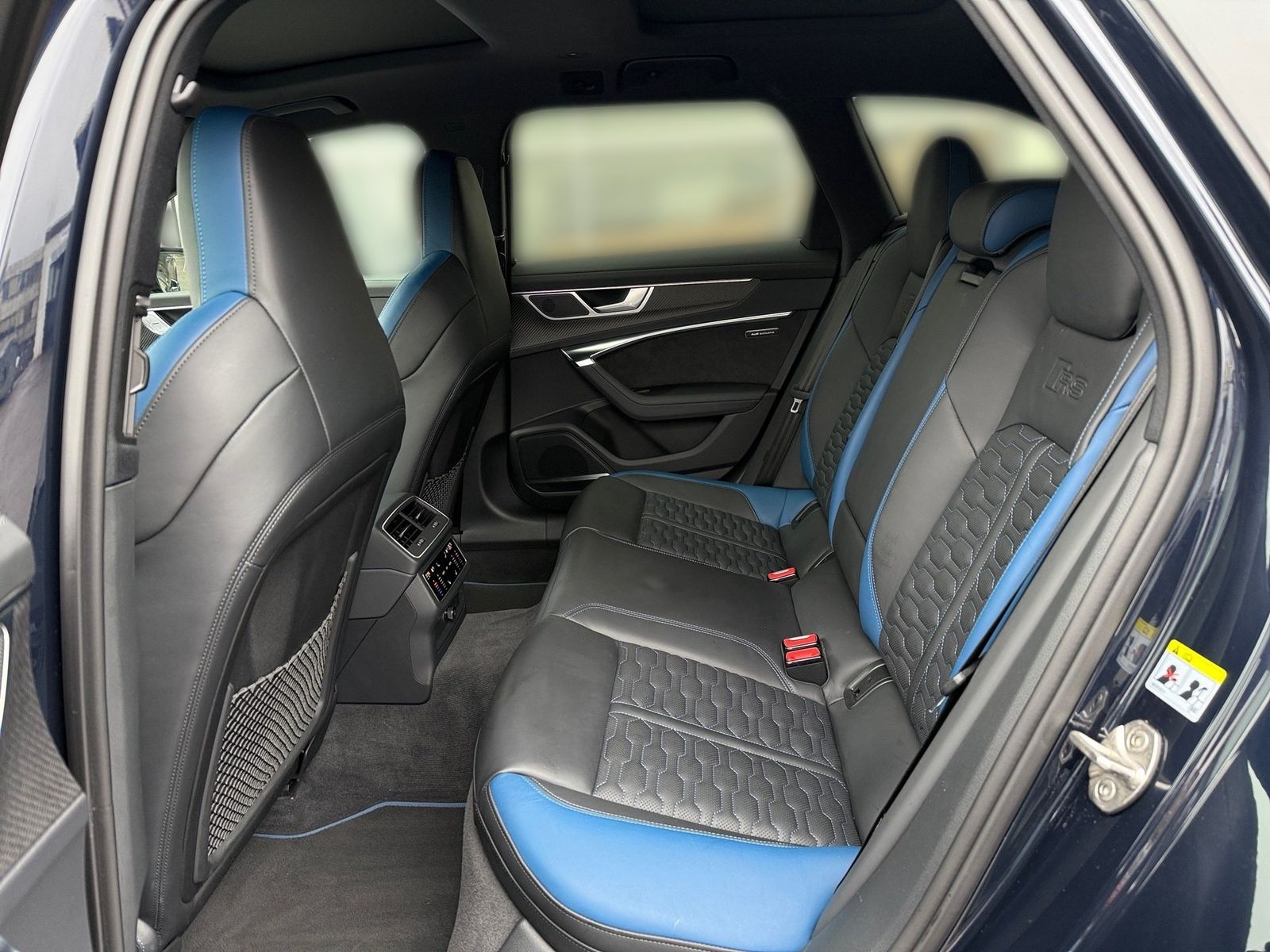 Audi RS 6 Avant INDIVIDUAL*STANDHZG*360°CAM*PANO*LASE