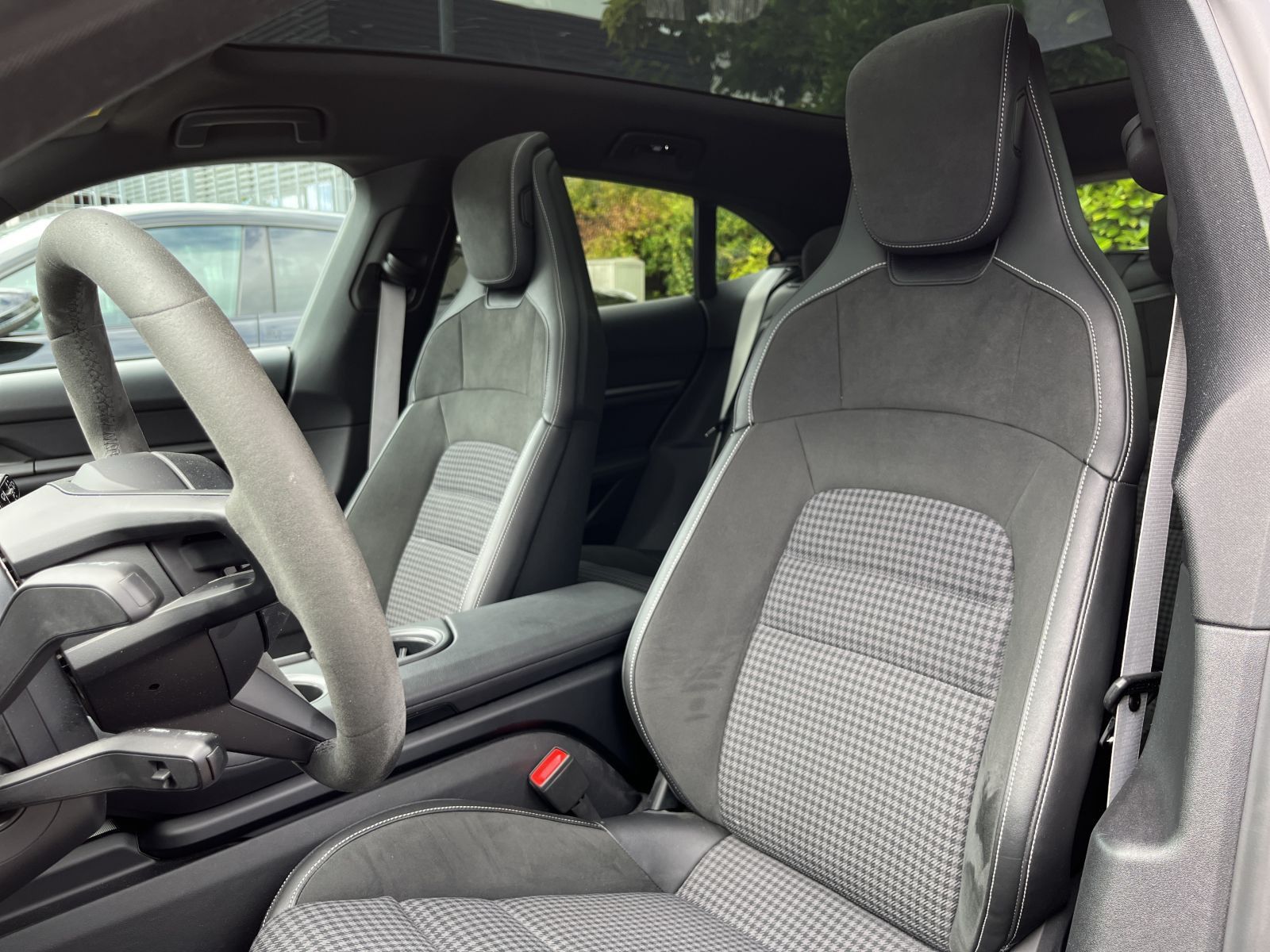 Porsche Taycan 4 Cross Turismo Sport Chrono,BOSE,Pano.,H