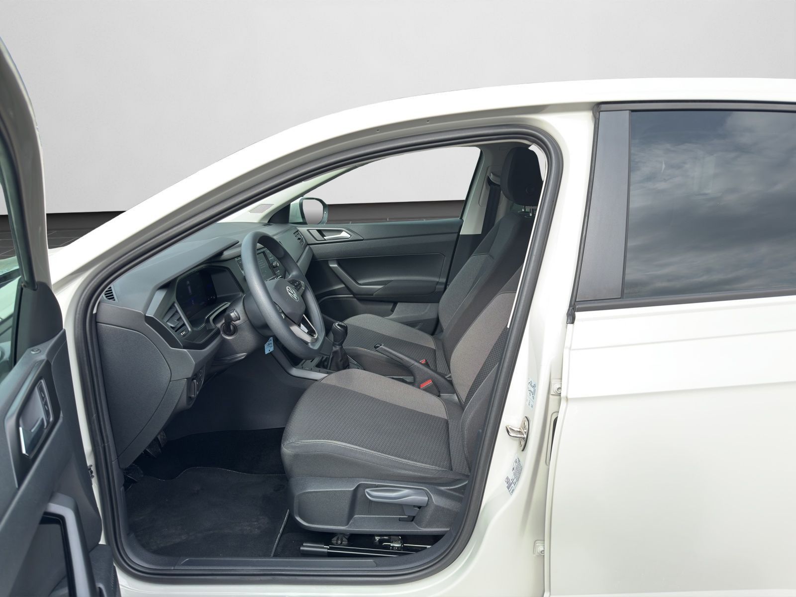 Volkswagen Taigo 1.0 TSI - Samsaru's Car Outlet