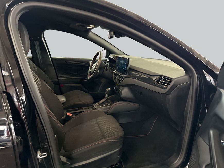 Ford Focus Turnier 1.0 EcoBoost Hybrid Aut. ST-LINE X