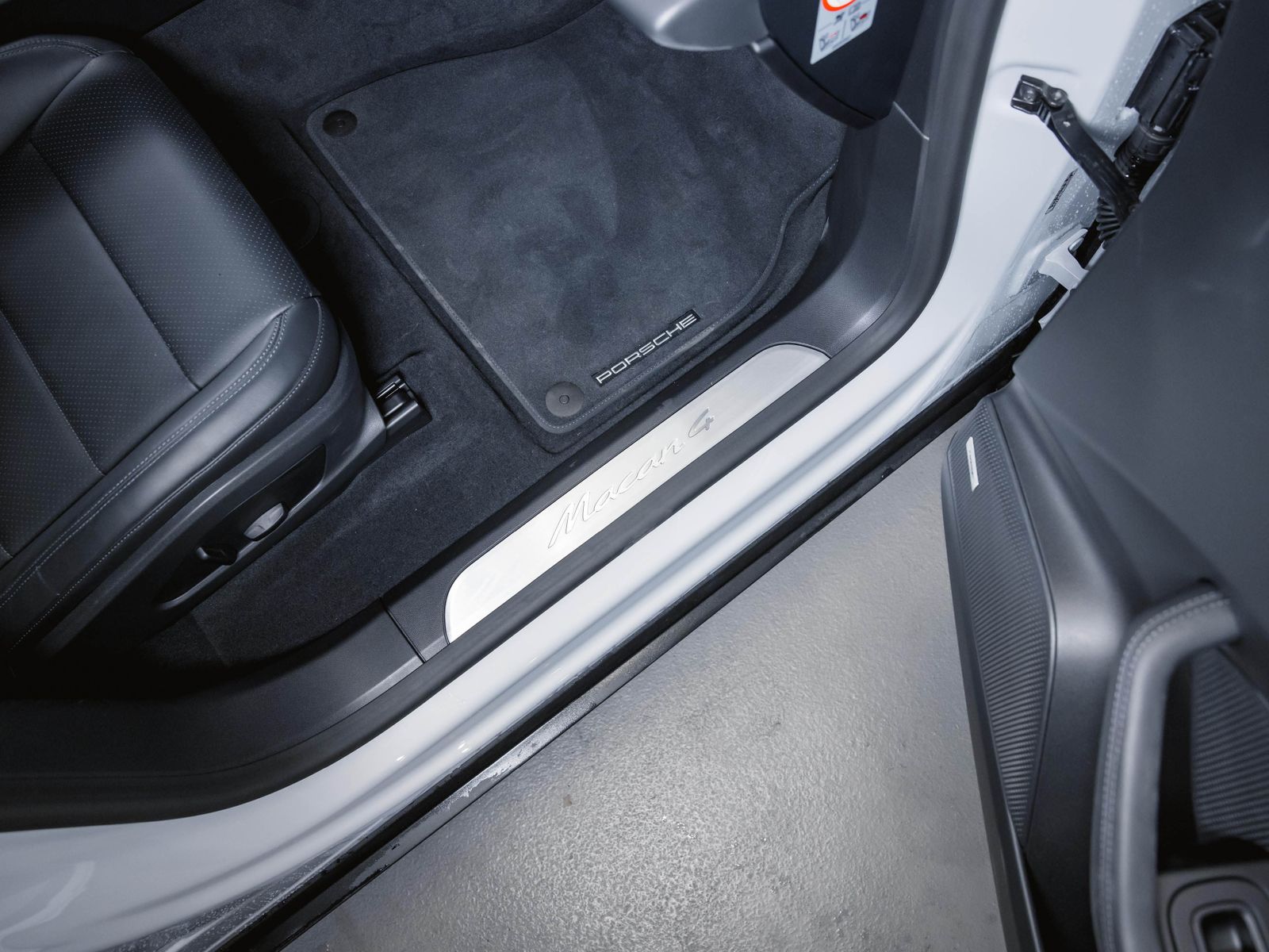 Porsche Macan 4 Electric - Samsaru's Car Outlet