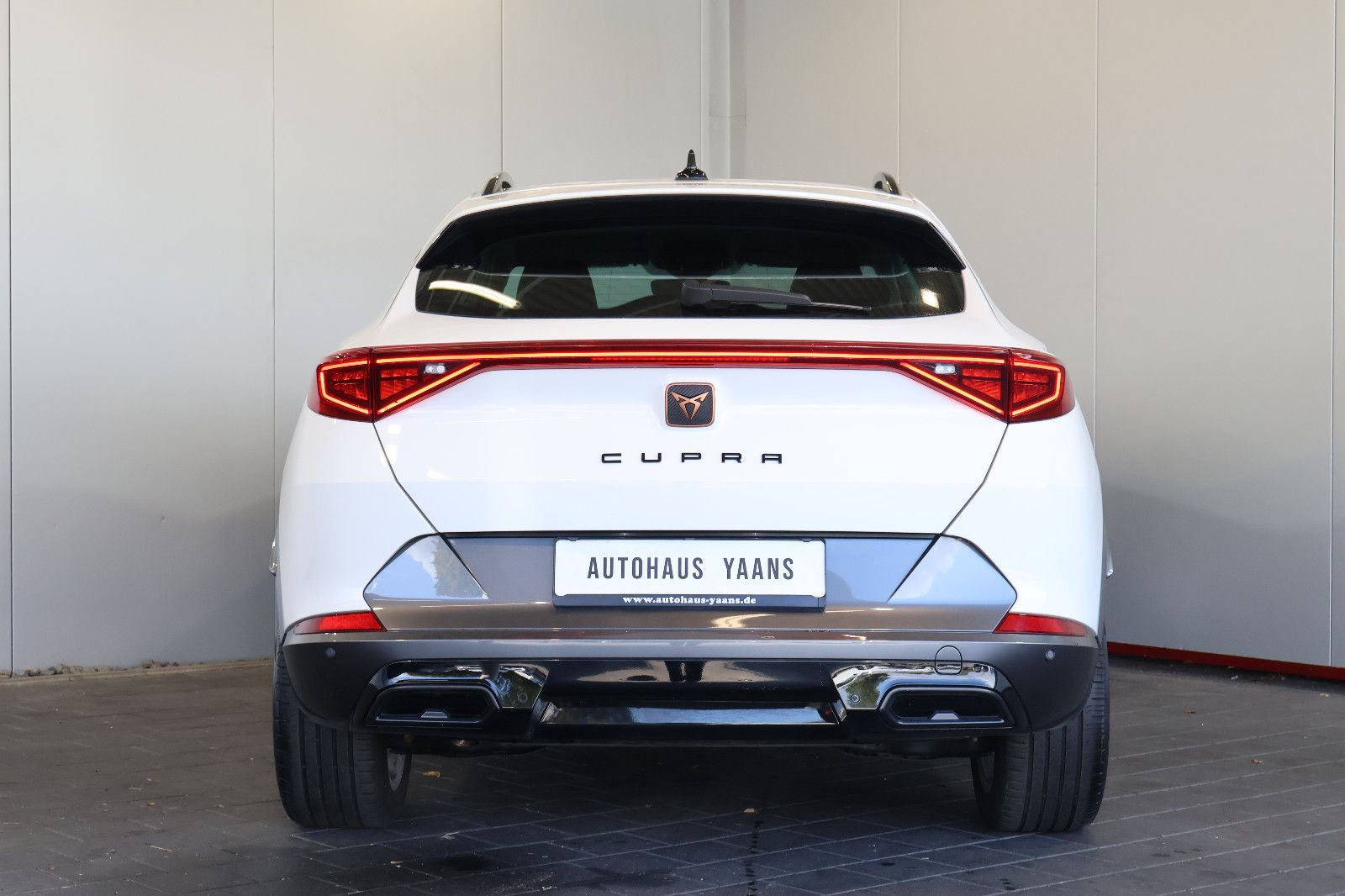 Cupra Formentor 1.4 e-Hybrid AID+ACC+KEY+LED+18"