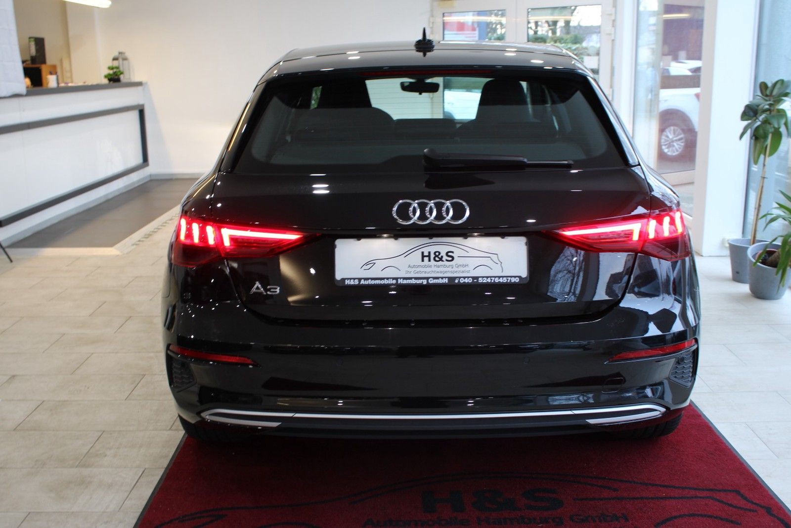 Audi A3 Sportback 35 TFSI Sport - Samsaru's Car Outlet