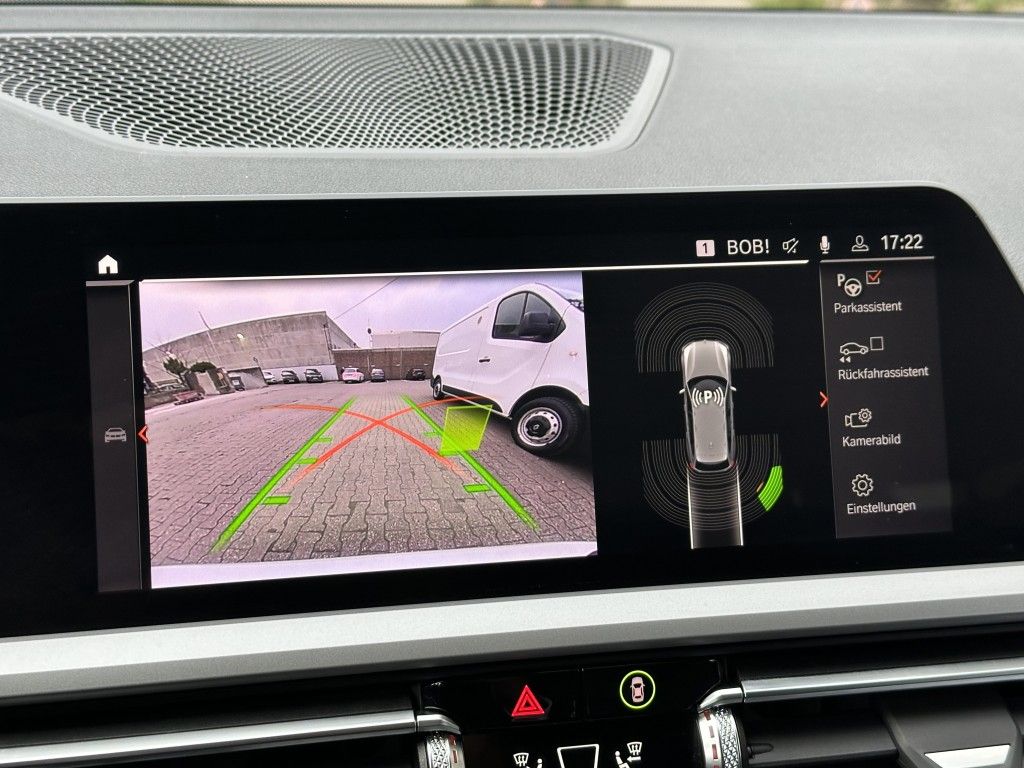 BMW 330 e Touring Aut. Advantage - Samsaru's Car Outlet