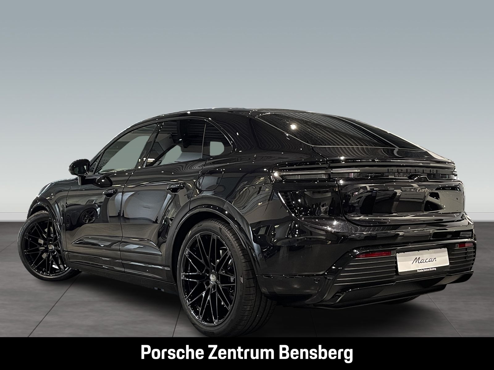 Porsche Macan Turbo Electric