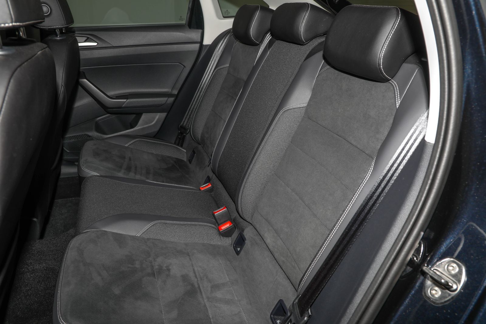 Volkswagen Taigo 1.0 TSI Style - Samsaru's Car Outlet