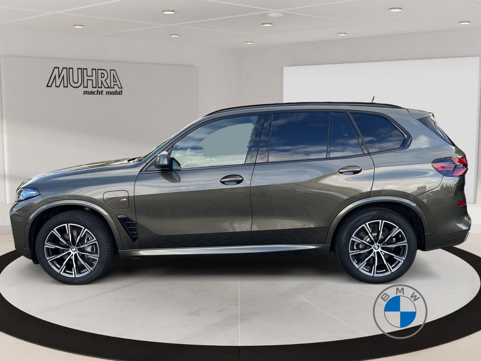 BMW X5 xDrive50e M Sport Autobahnassistent Pano AHK