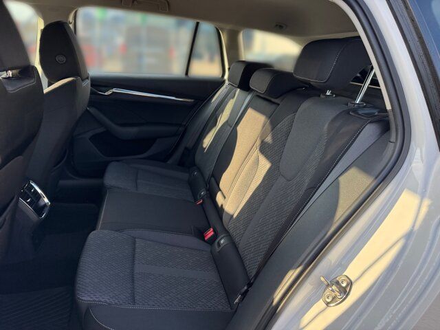 Skoda OCTAVIA COMBI TSI DSG iV STYLE - Samsaru's Car Outlet