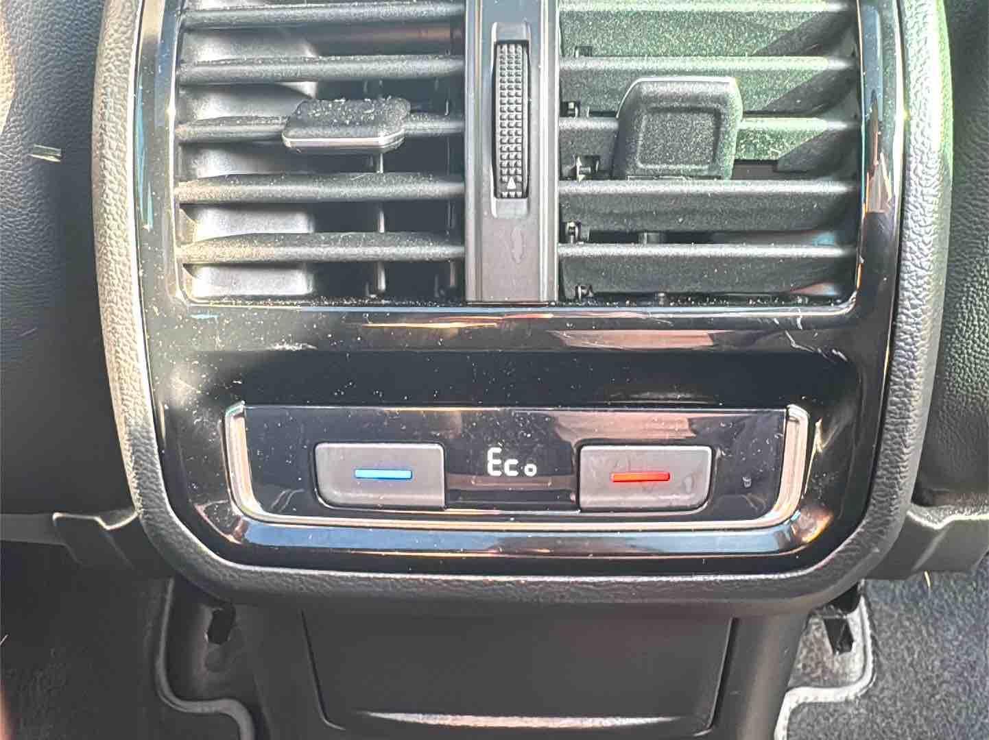 Volkswagen Passat Variant GTE - Samsaru's Car Outlet