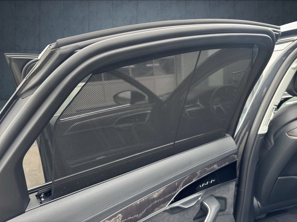 Audi A8 55 TFSI quattro - Samsaru's Car Outlet
