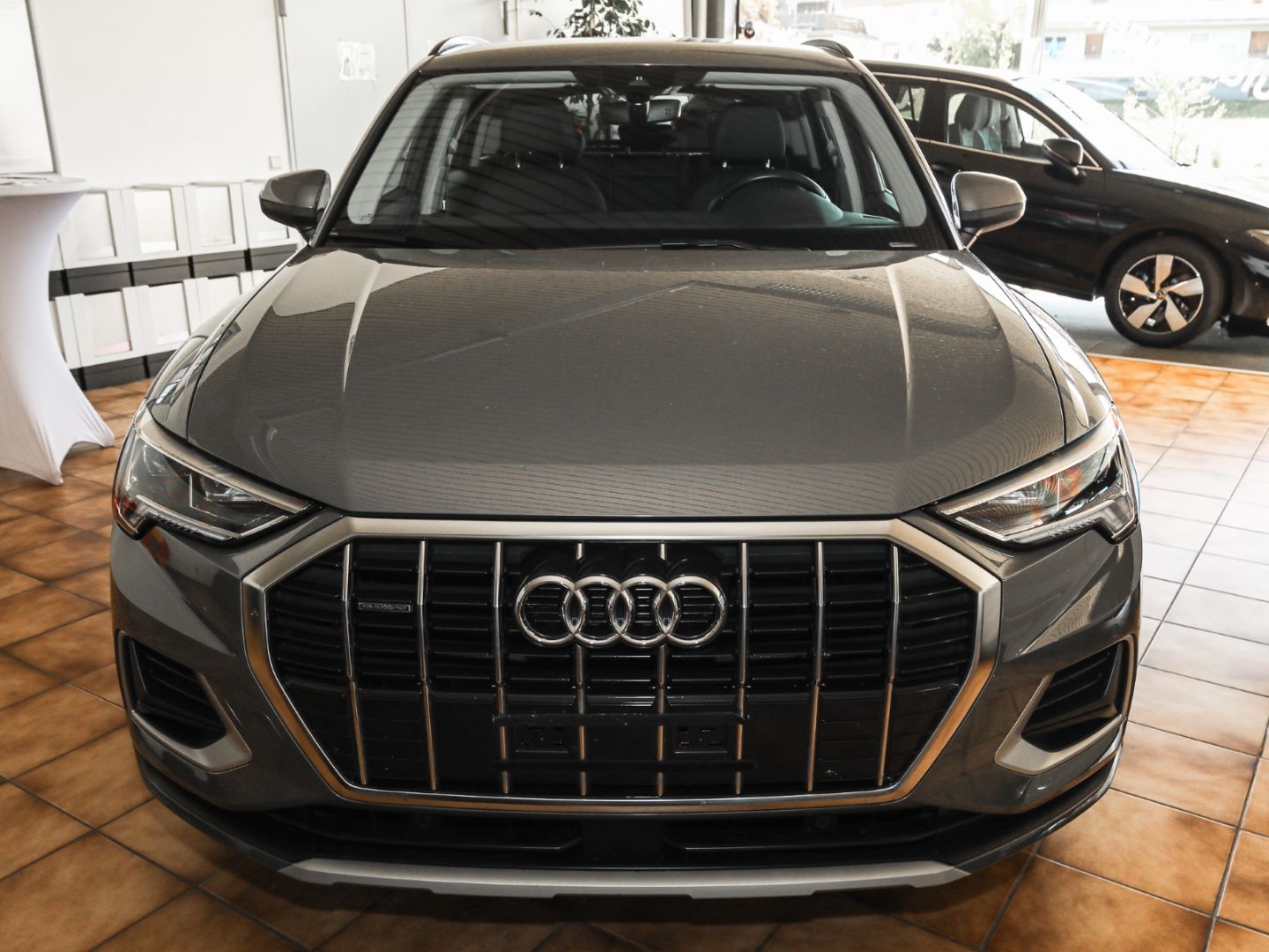 Audi Q3 40 TDI quattro advanced - Samsaru's Car Outlet