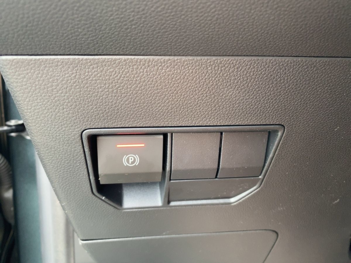 Dacia Duster III 1.6 E-TECH Hybrid 140 Journey - Samsaru's Car Outlet
