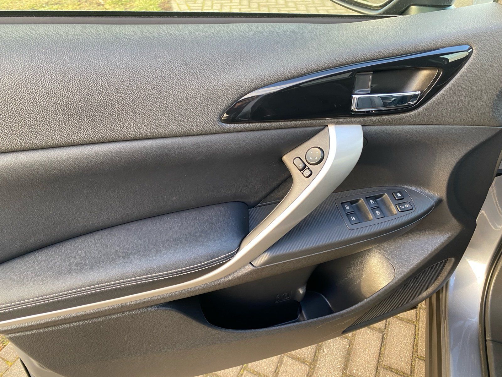 Mitsubishi Eclipse Cross Plus Select 2.4 PHEV ACC PDC