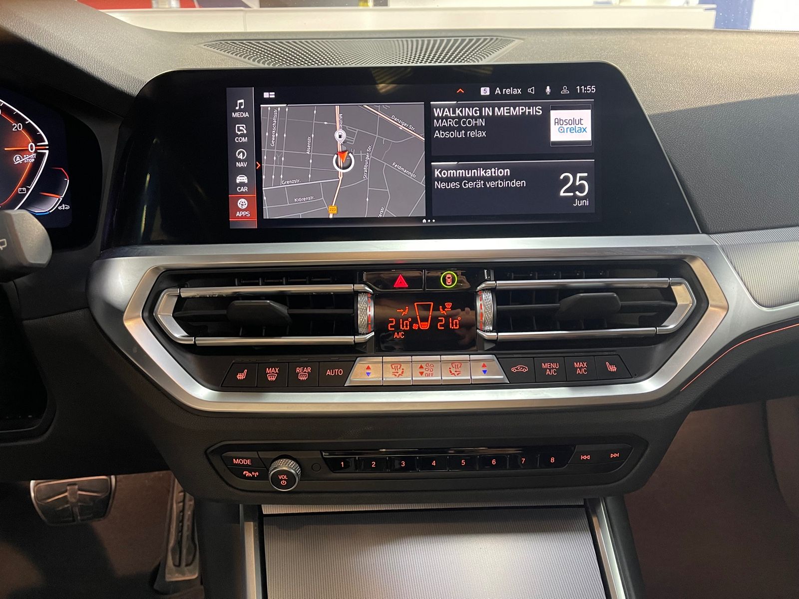 BMW 320d Touring xDrive M Sport - Samsaru's Car Outlet