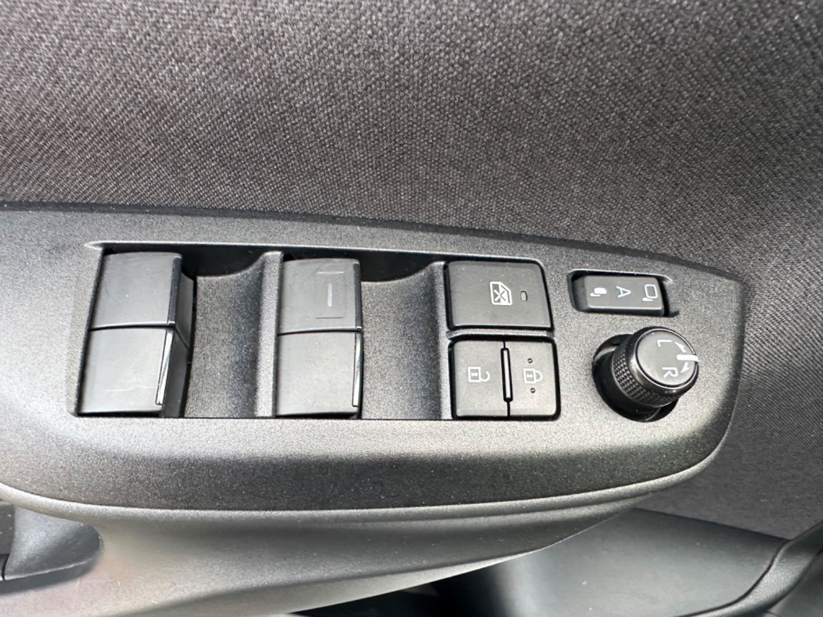 Toyota Yaris Hybrid Style Comfort/PDC/TW/LED/CarPlay