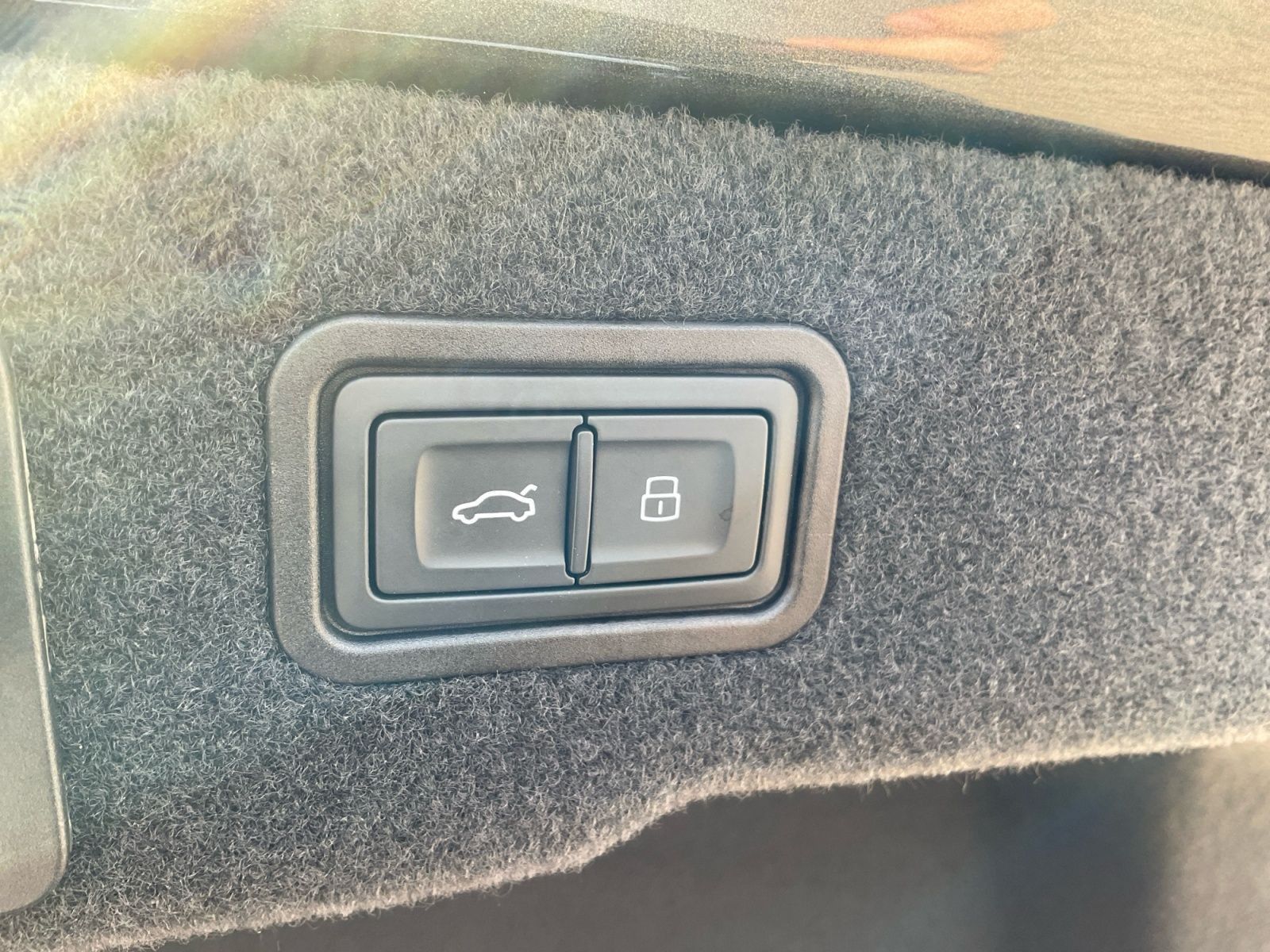 Audi A8 60 TFSI e quattro tiptronic 2x S line PANO