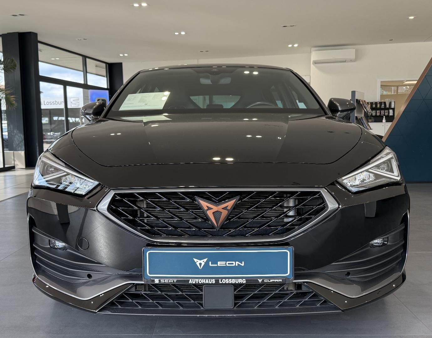 Cupra Leon VZ 1.4 e-Hybrid - Samsaru's Car Outlet