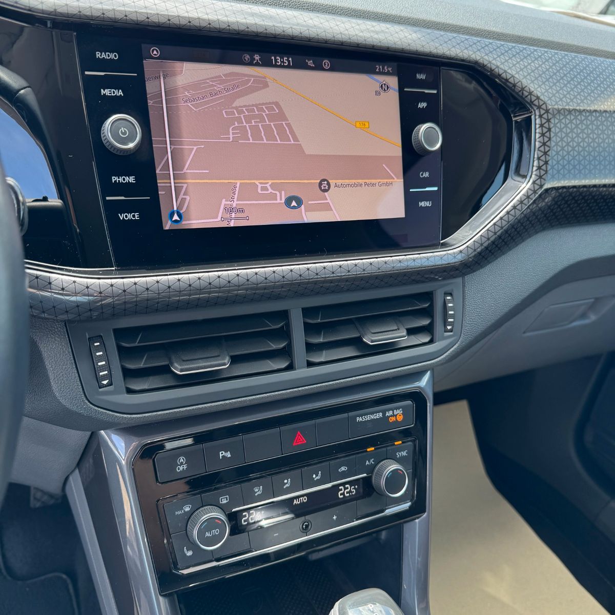 Volkswagen T-Cross Style - Samsaru's Car Outlet