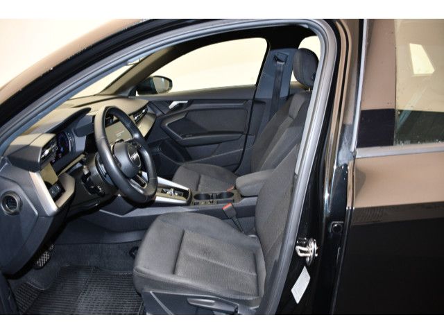 Audi A3 Sportback 30 TFSI S tronic NAVI/VIRTUAL/LED