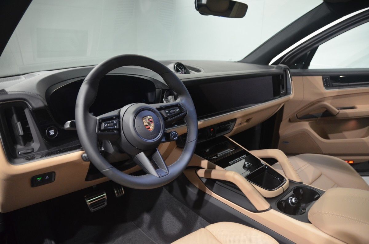 Porsche Cayenne S E-Hybrid*SpDesig*SpAbg*Luft*Memory*LED
