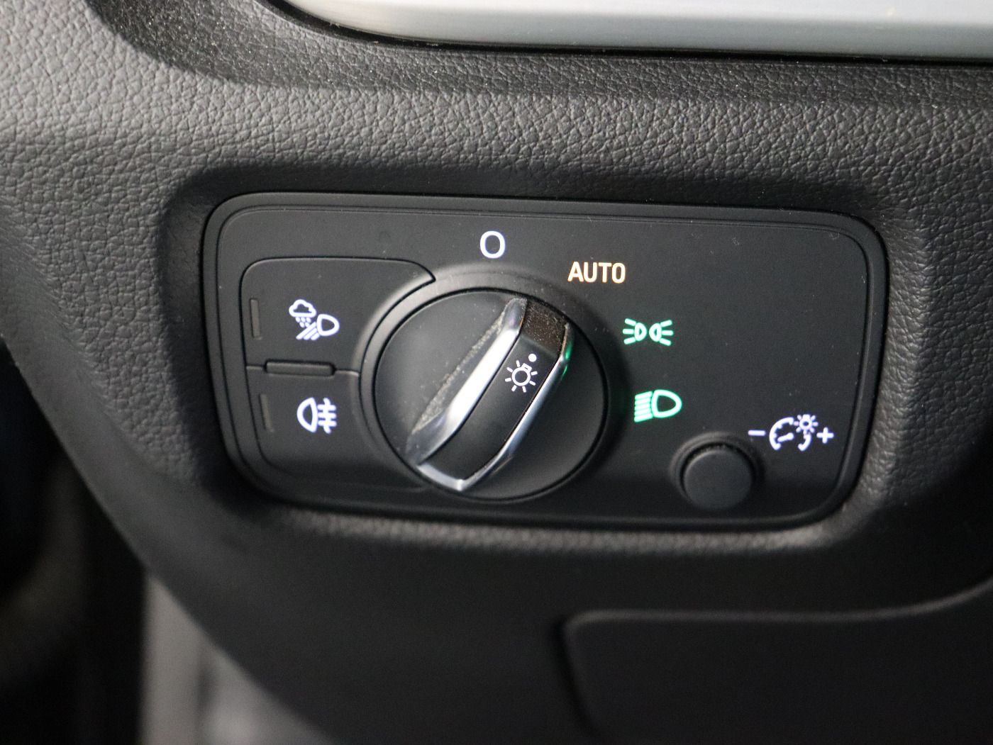 Audi A3 Cabriolet 40TFSI quattro S-Line - Samsaru's Car Outlet