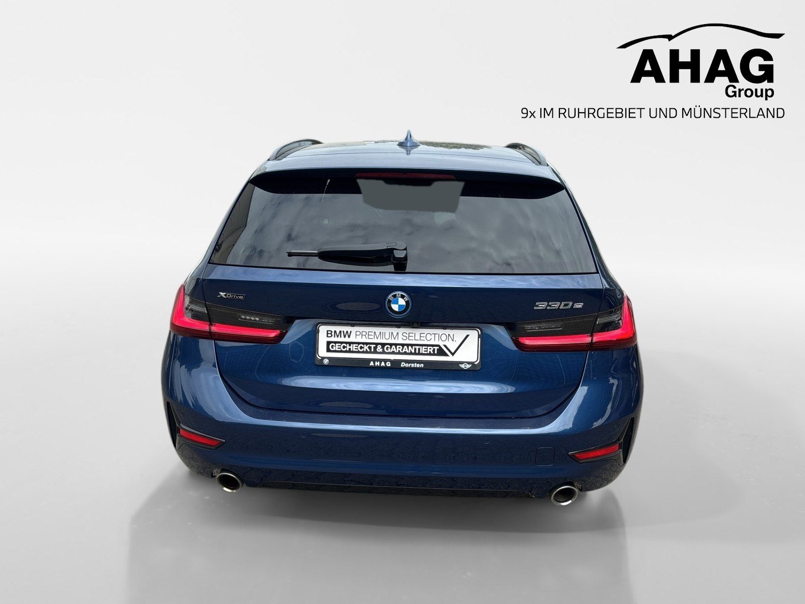 BMW 330e xDrive Touring Sport Line Pano RFK HiFi Sit