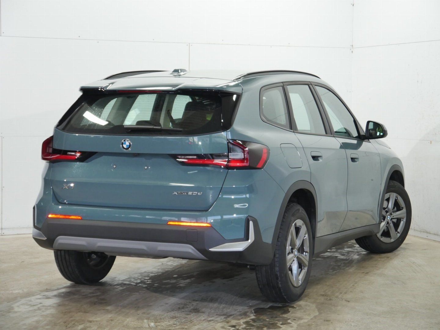 BMW X1 xDrive20d - Samsaru's Car Outlet