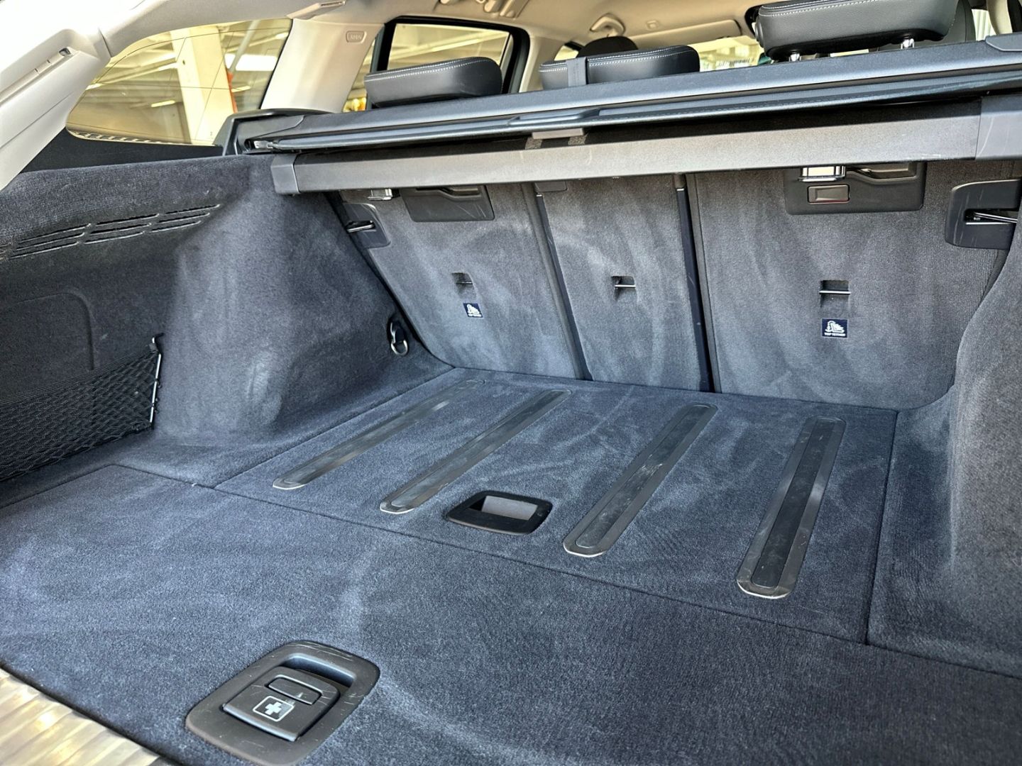 BMW 320 d xDrive - Samsaru's Car Outlet