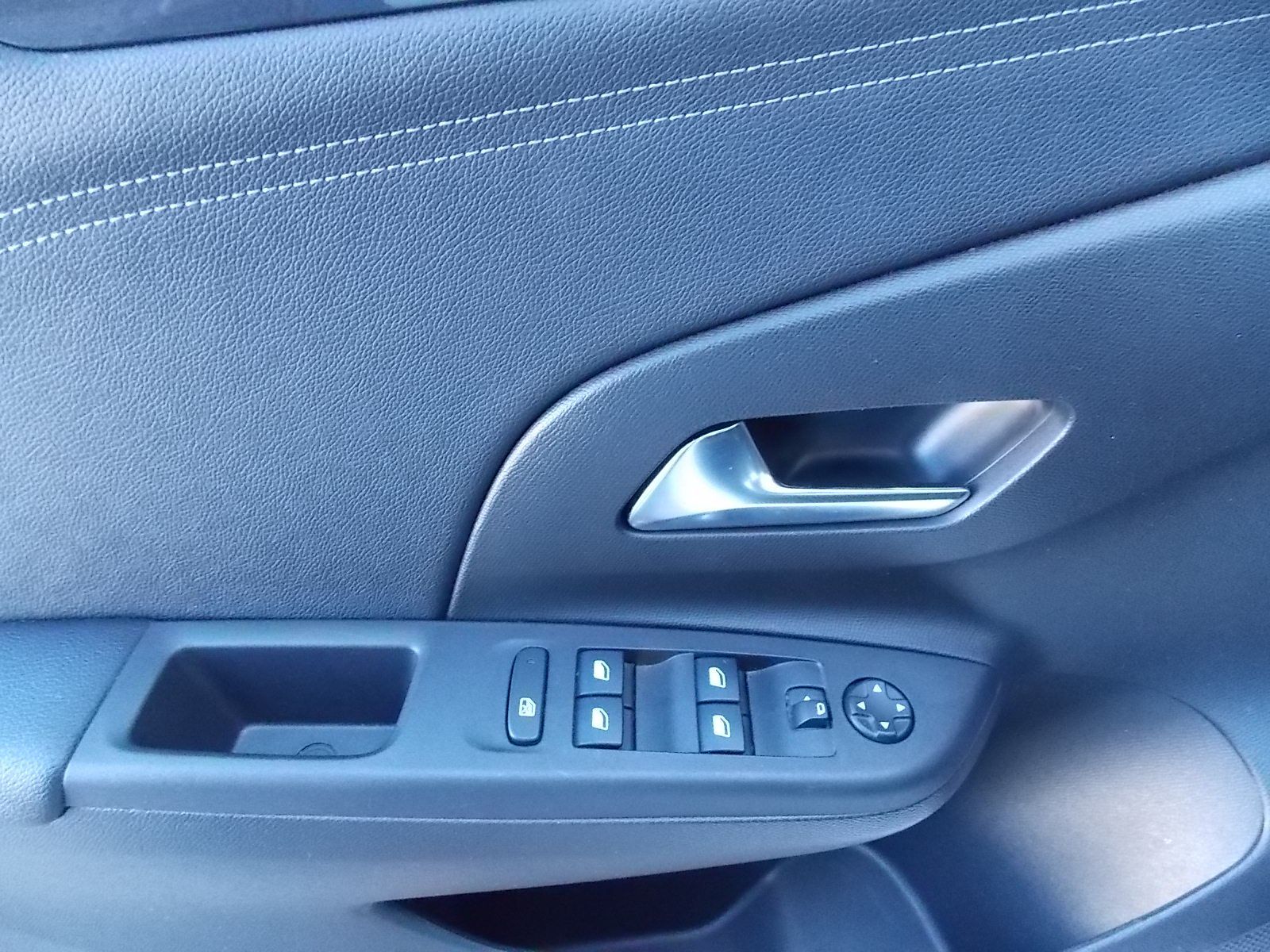 Opel Corsa-e F Elegance - Samsaru's Car Outlet