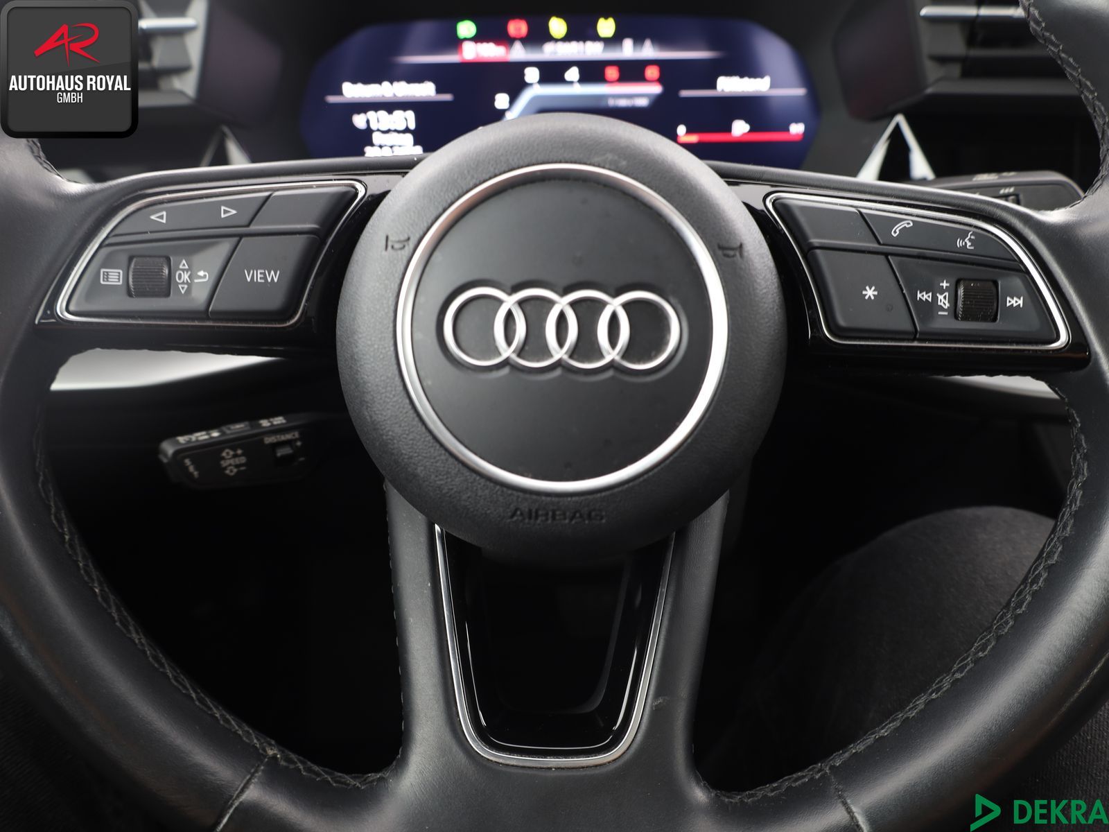 Audi A3 Limousine 30 TDI HEADUP,SPURHALTE,PANO,1.HAND