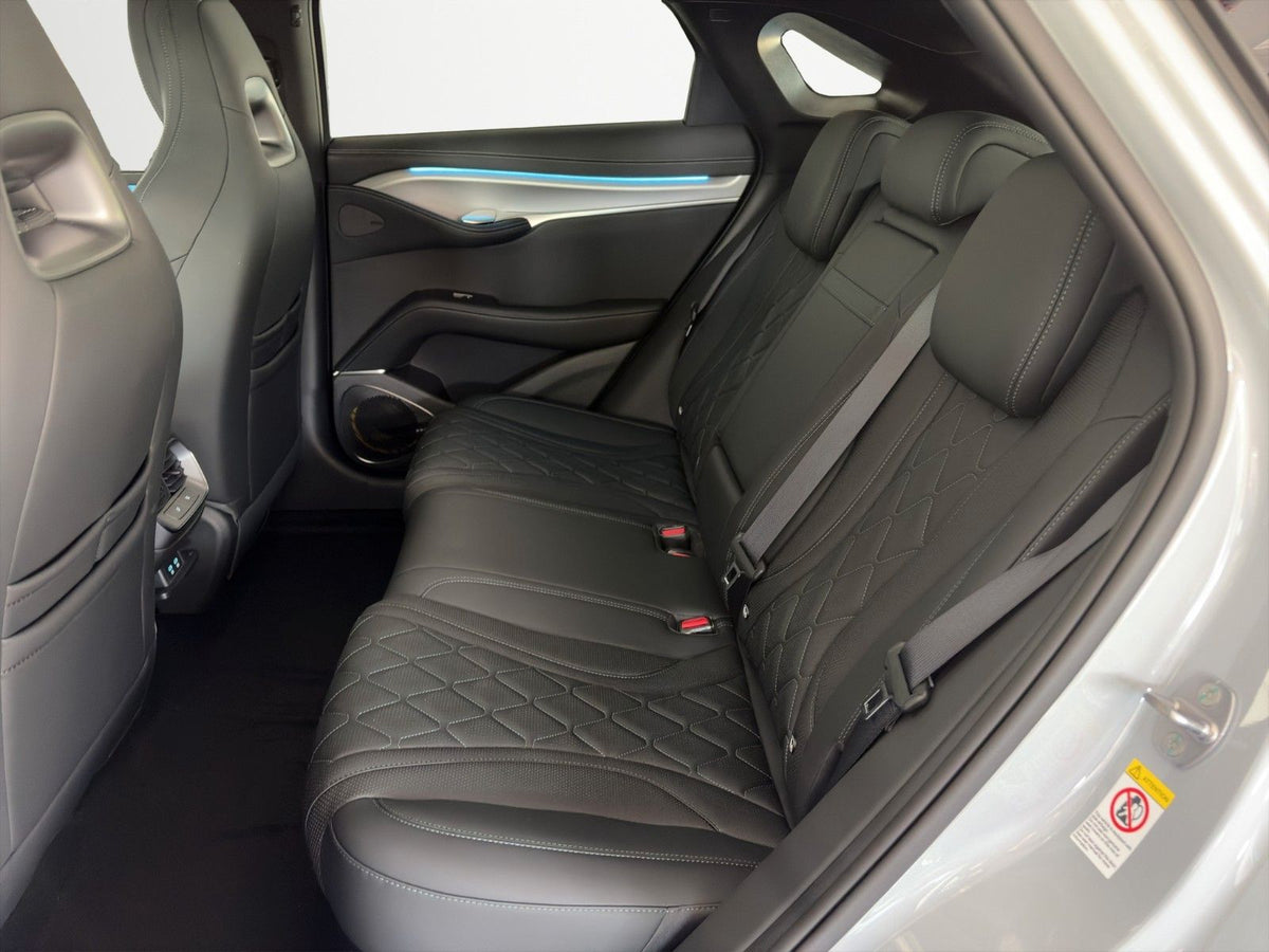 BYD Sealion 7