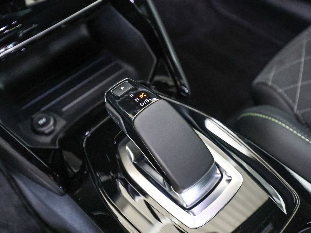 Peugeot e-208 GT-Pack - Samsaru's Car Outlet