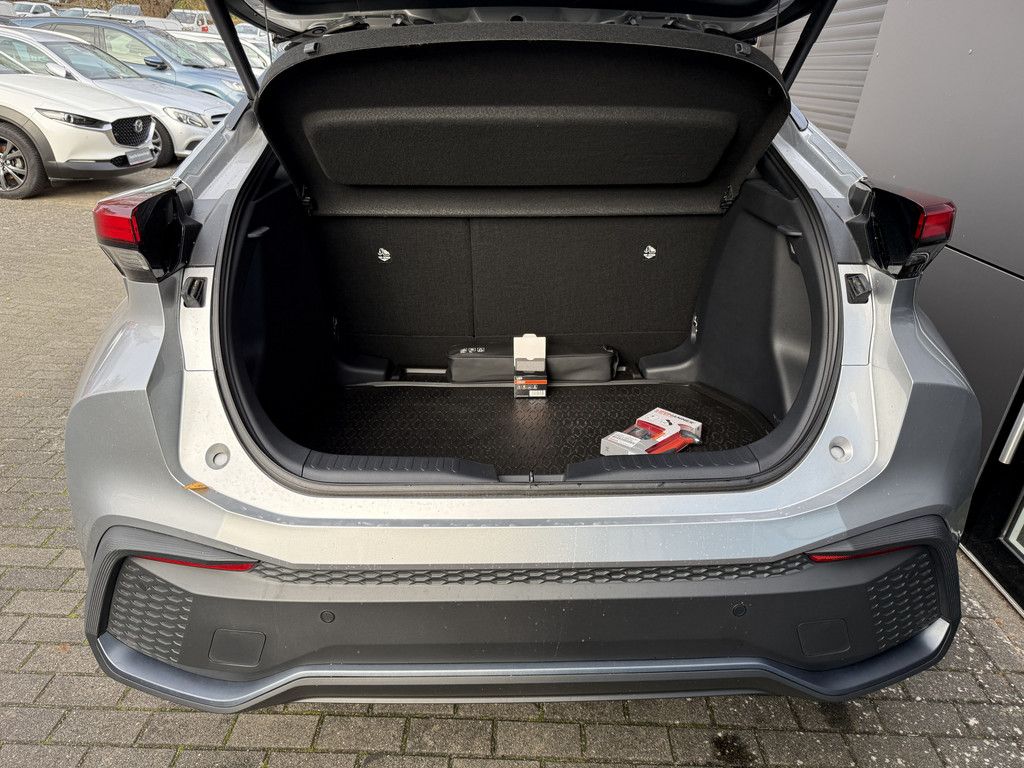 Toyota C-HR 1.8 Hybrid FWD Team Deutschland