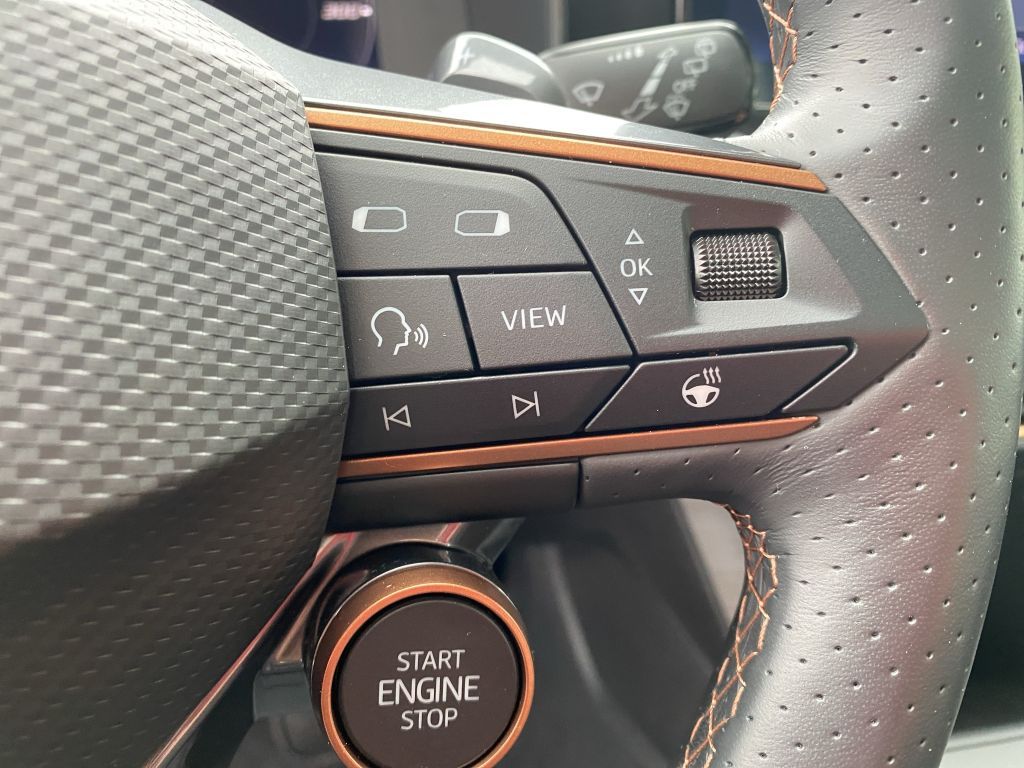 Cupra Formentor VZ 1.4 e-Hybrid DSG - Samsaru's Car Outlet