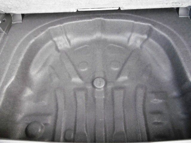 Volkswagen Golf VIII 2.0 TDI Life - Samsaru's Car Outlet