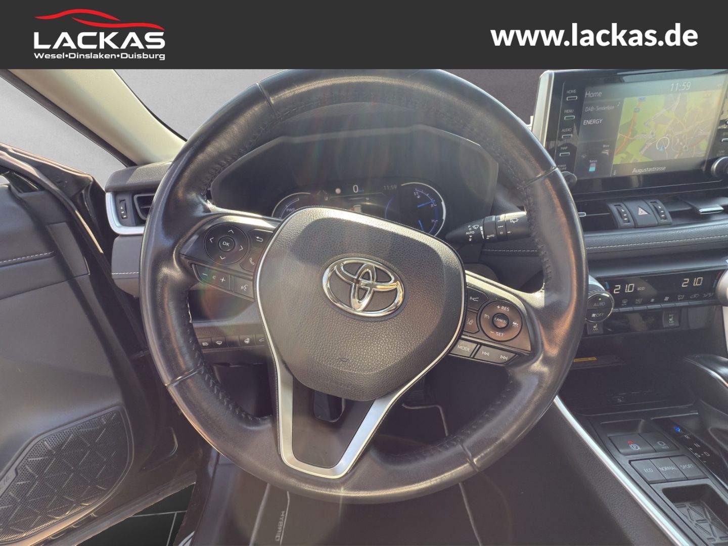 Toyota RAV 4 Hybrid 4x2 - Samsaru's Car Outlet