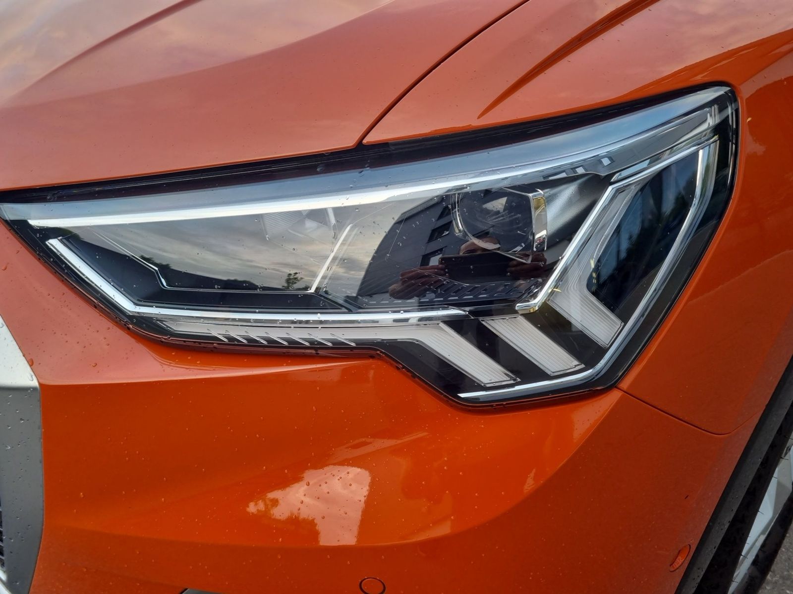 Audi Q3 advanced - Samsaru's Car Outlet