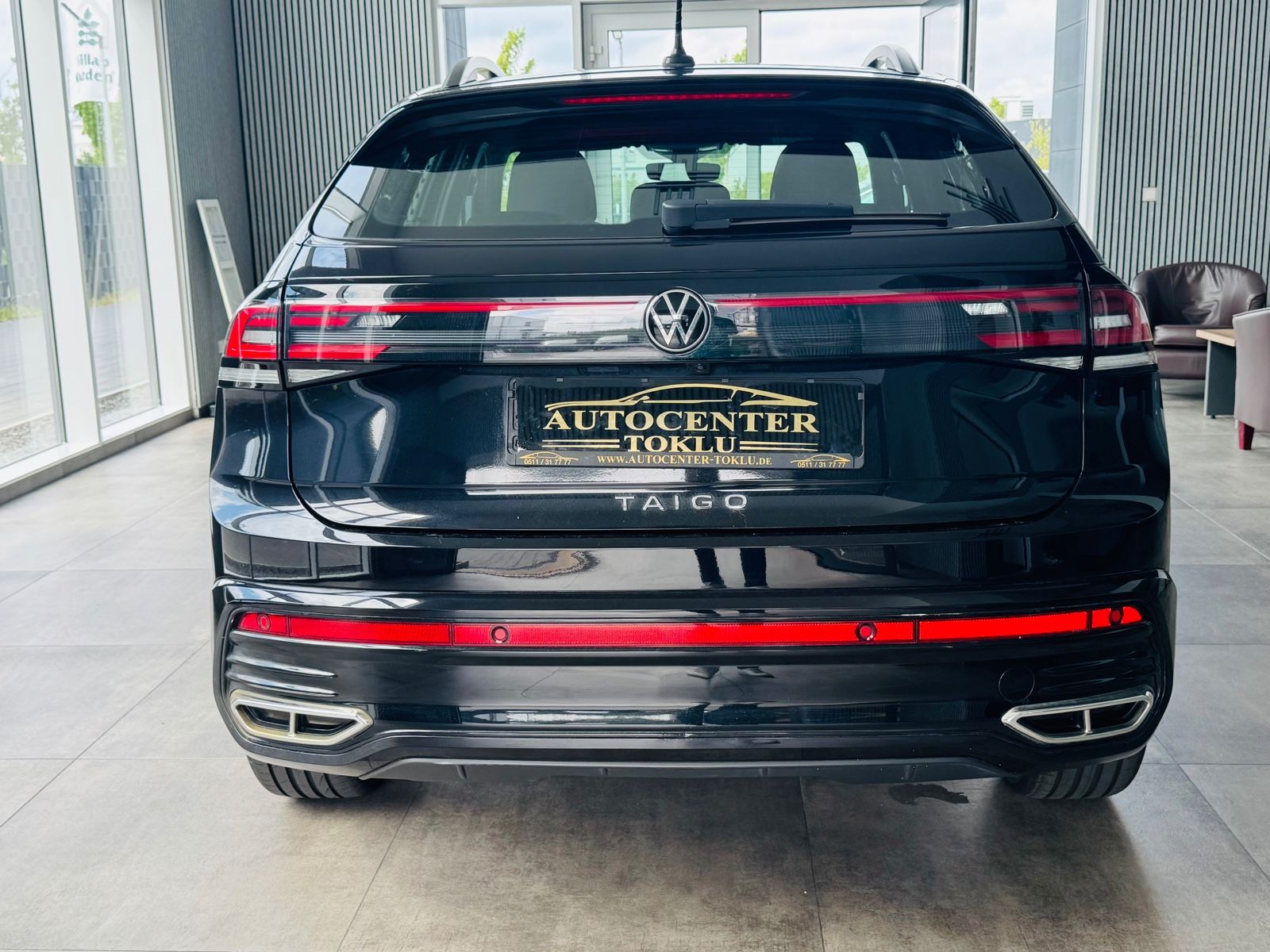 Volkswagen Taigo R-Line 1.5 TSI - Samsaru's Car Outlet