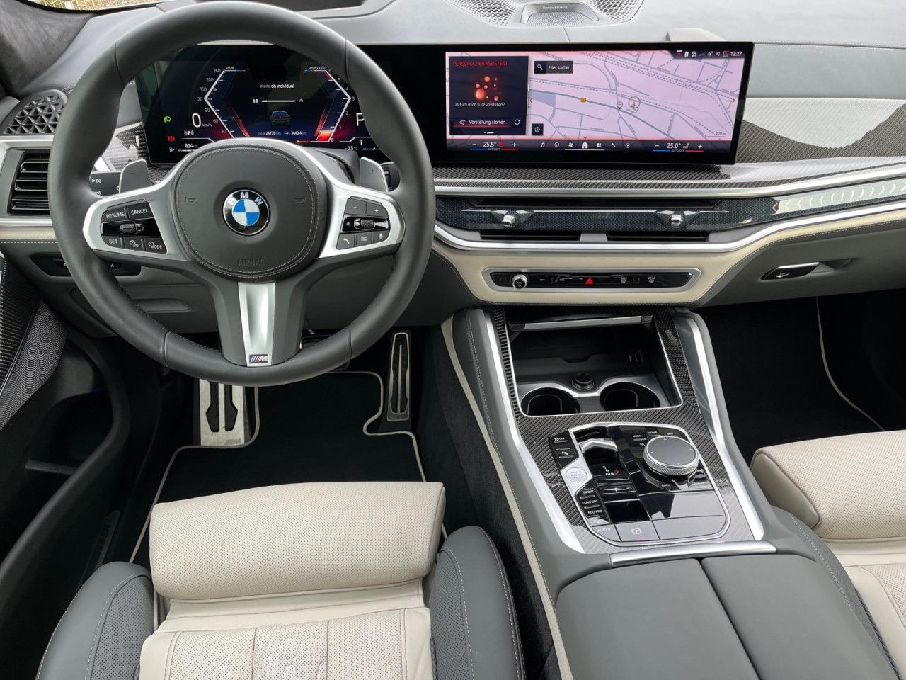 BMW X6 xDr 40dA M SPORT PRO SkyL,StHzg,AHK,B+W,KomSi