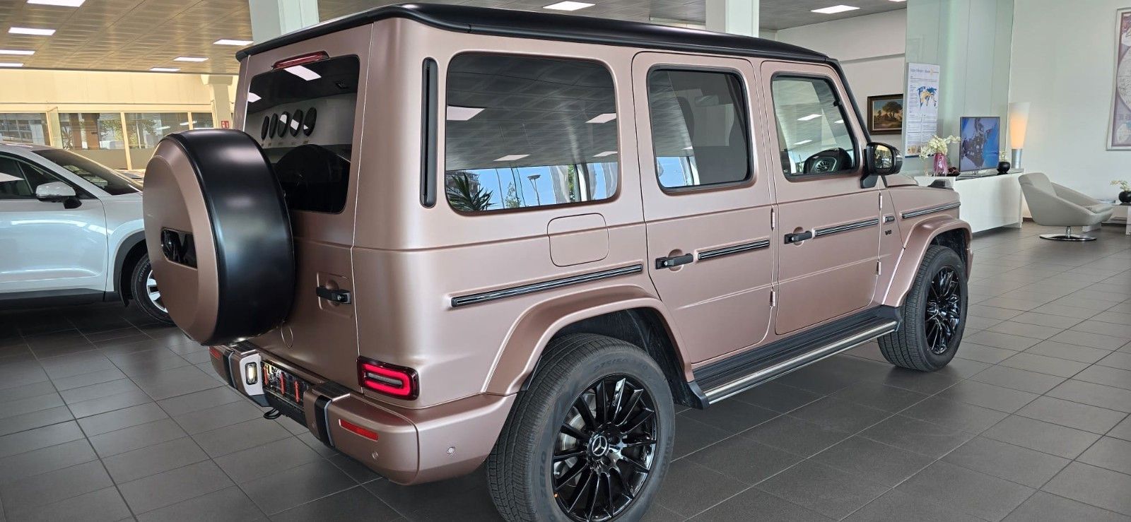 Mercedes-Benz G 500 AMG Diamond Edition - Samsaru's Car Outlet