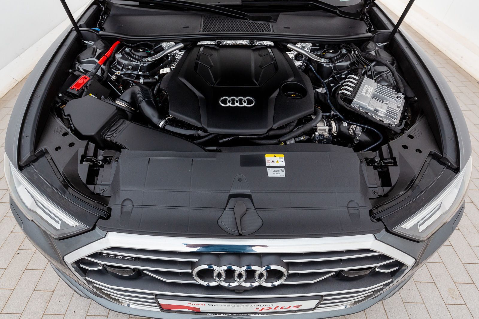 Audi A6 Limousine 55 TFSI quattro S tronic - Samsaru's Car Outlet