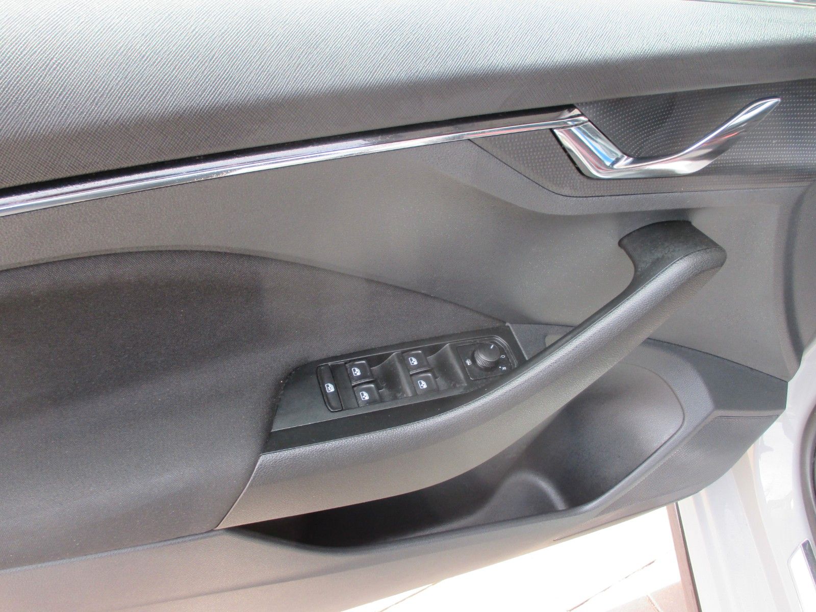 Skoda Kamiq 1.0 TSI Monte Carlo - Samsaru's Car Outlet