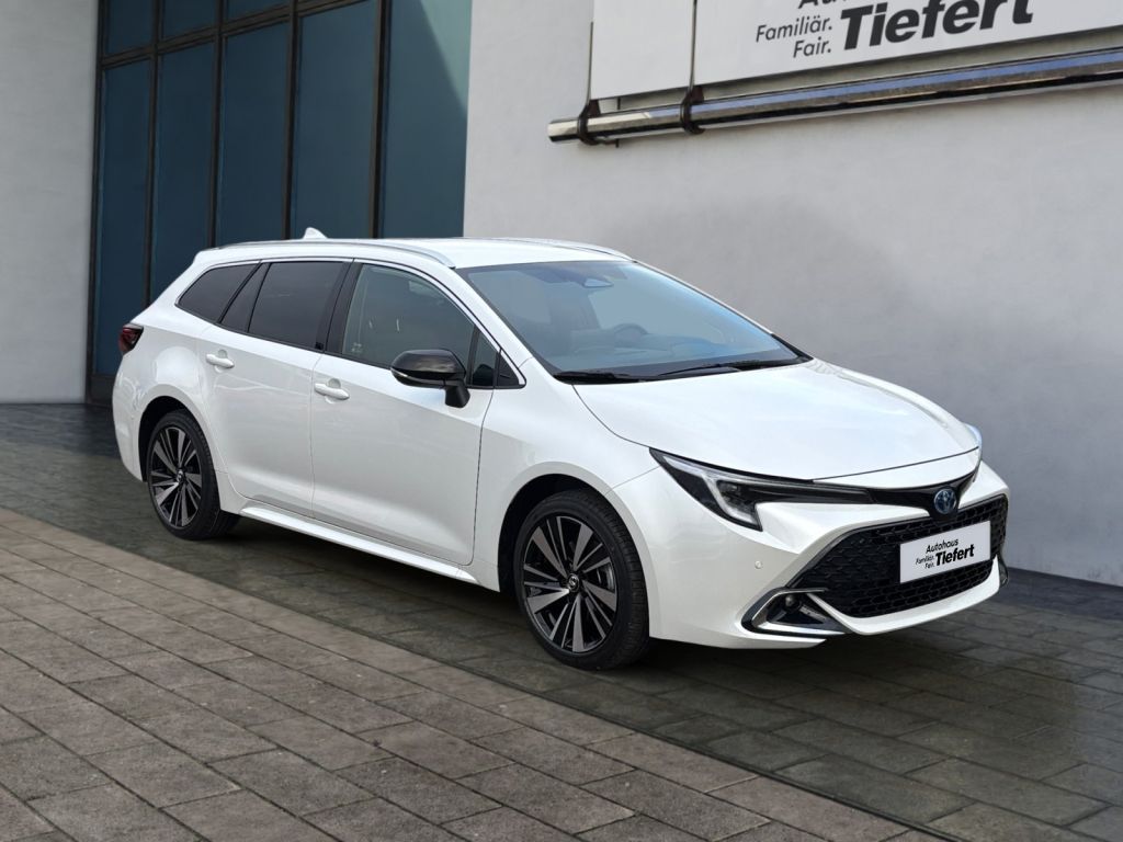 Toyota Corolla 2.0 Hybrid TS Teamplayer