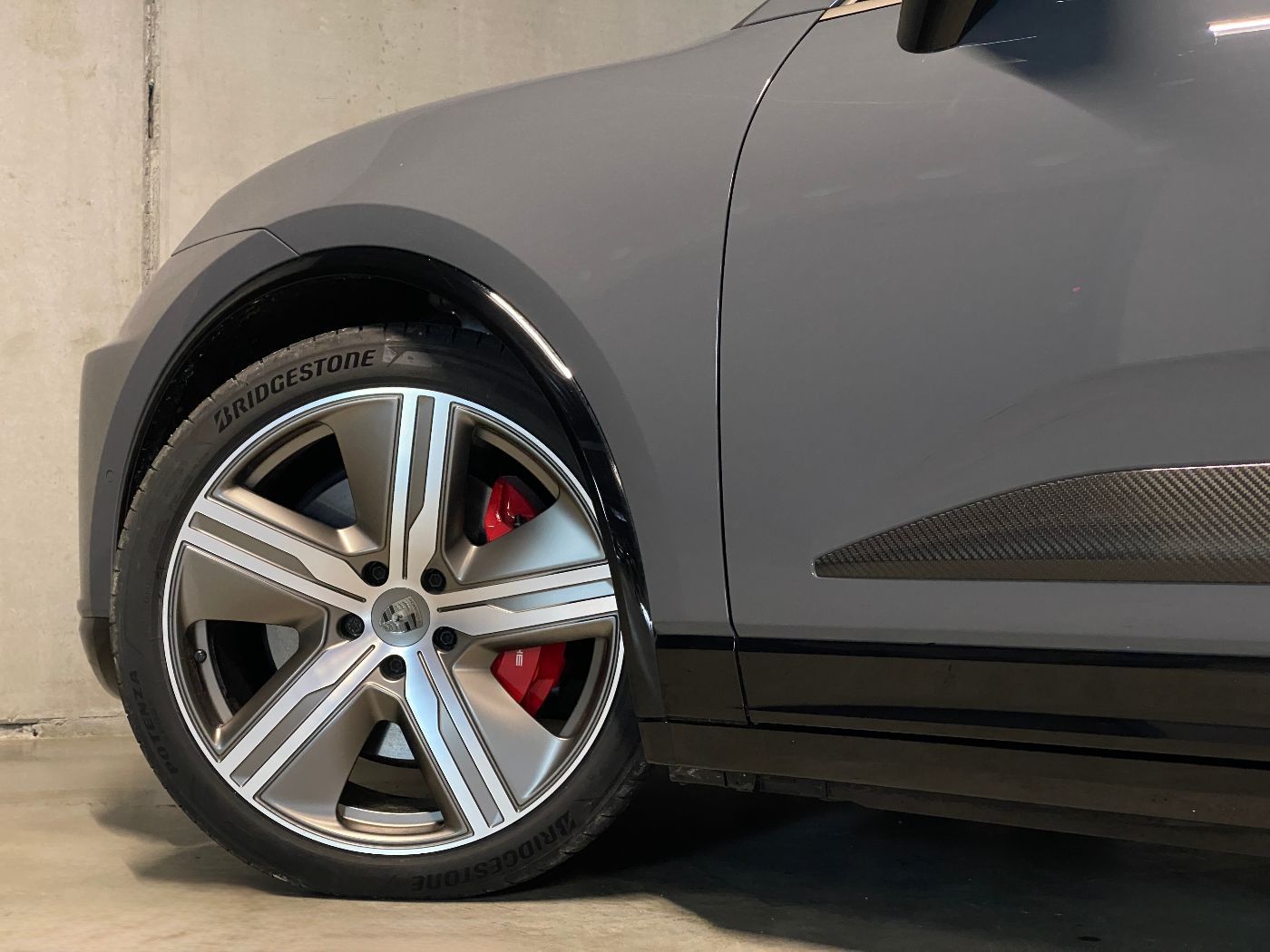 Porsche Macan Turbo | Hinterachslenkung | AHK | 22-Zoll