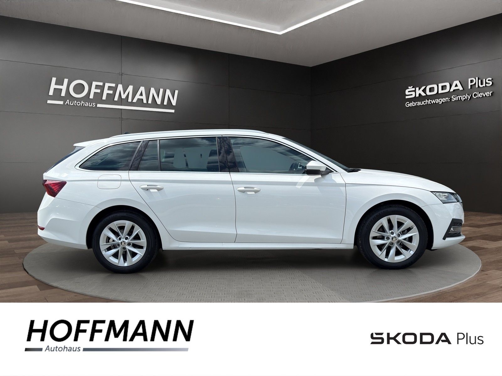 Skoda Octavia Combi 2.0 TDI Style - Samsaru's Car Outlet
