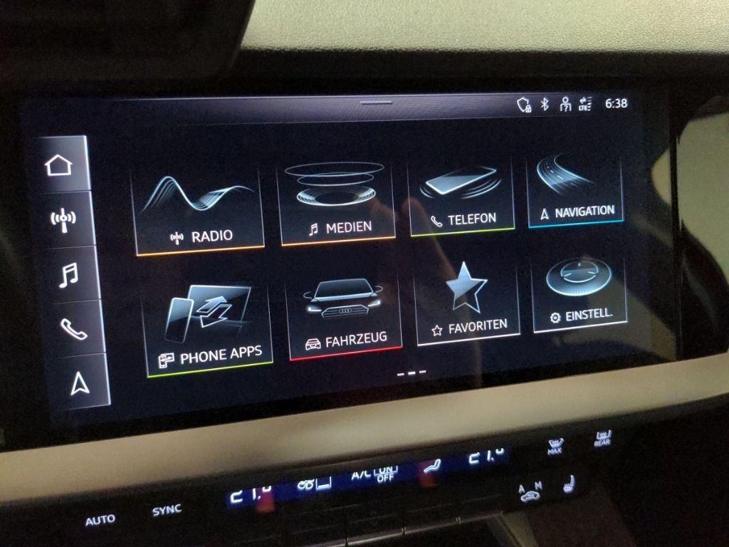 Audi A3 Sportback 40TFSIe S tronic Matrix SHZ PDC hin