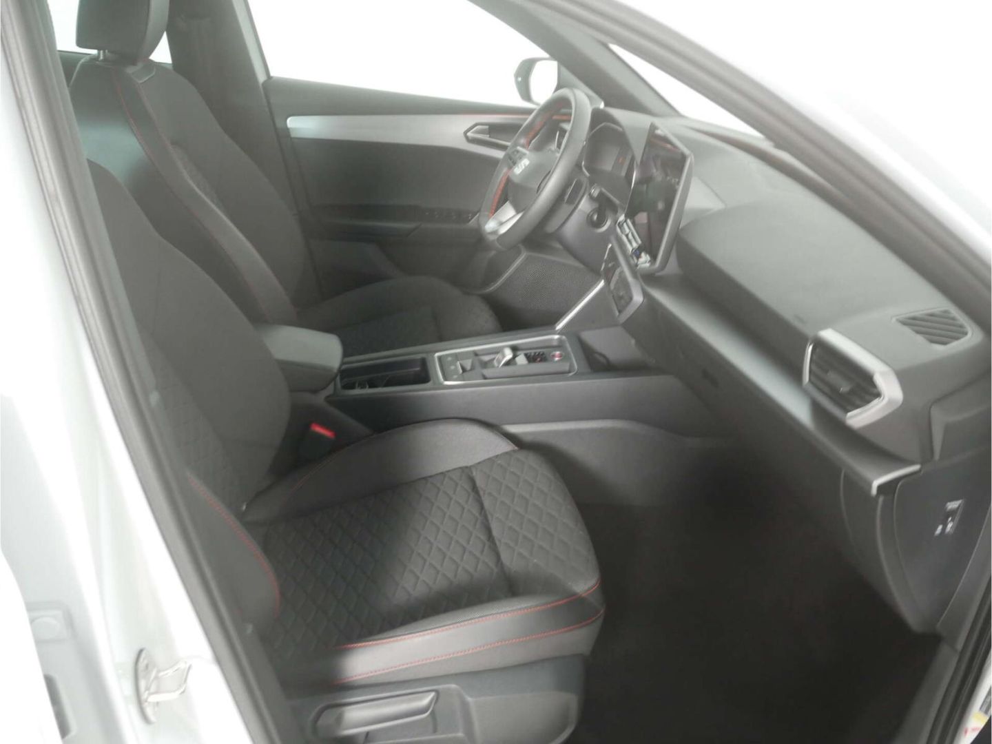 Seat Leon Sportstourer 2.0 TDI DSG FR AHK/NAV/RFK/ACC